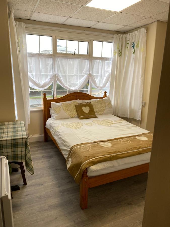 Clarendon Lodge - Accommodation Only スケッグネス エクステリア 写真
